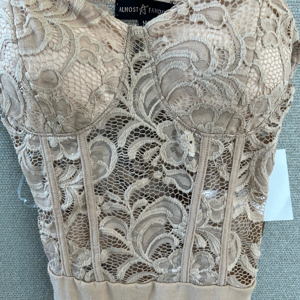 ALMOST FAMOUS LACEY BEIGE 1 PIECE LINGE UNDERGARMENT PADDED BRA SNAP BOTTOM